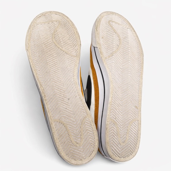 Nike White Sneakers with Black and Gold Details - Picture 4 of 4